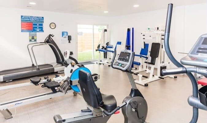 Salle de fitness musculation