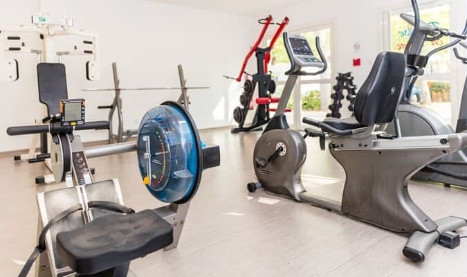 Salle de fitness musculation